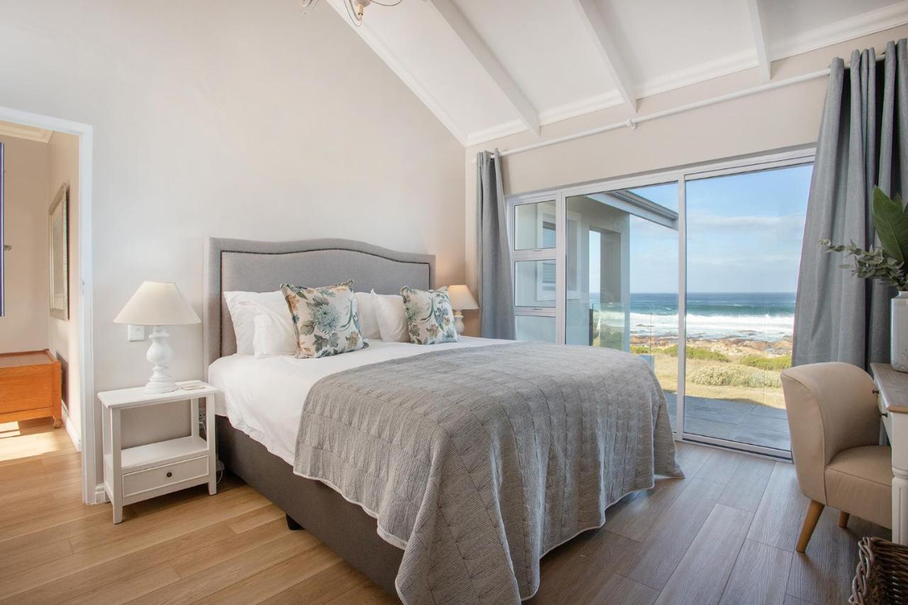 Seapearl Oceanfront Villa And Cottage Hermanus Esterno foto