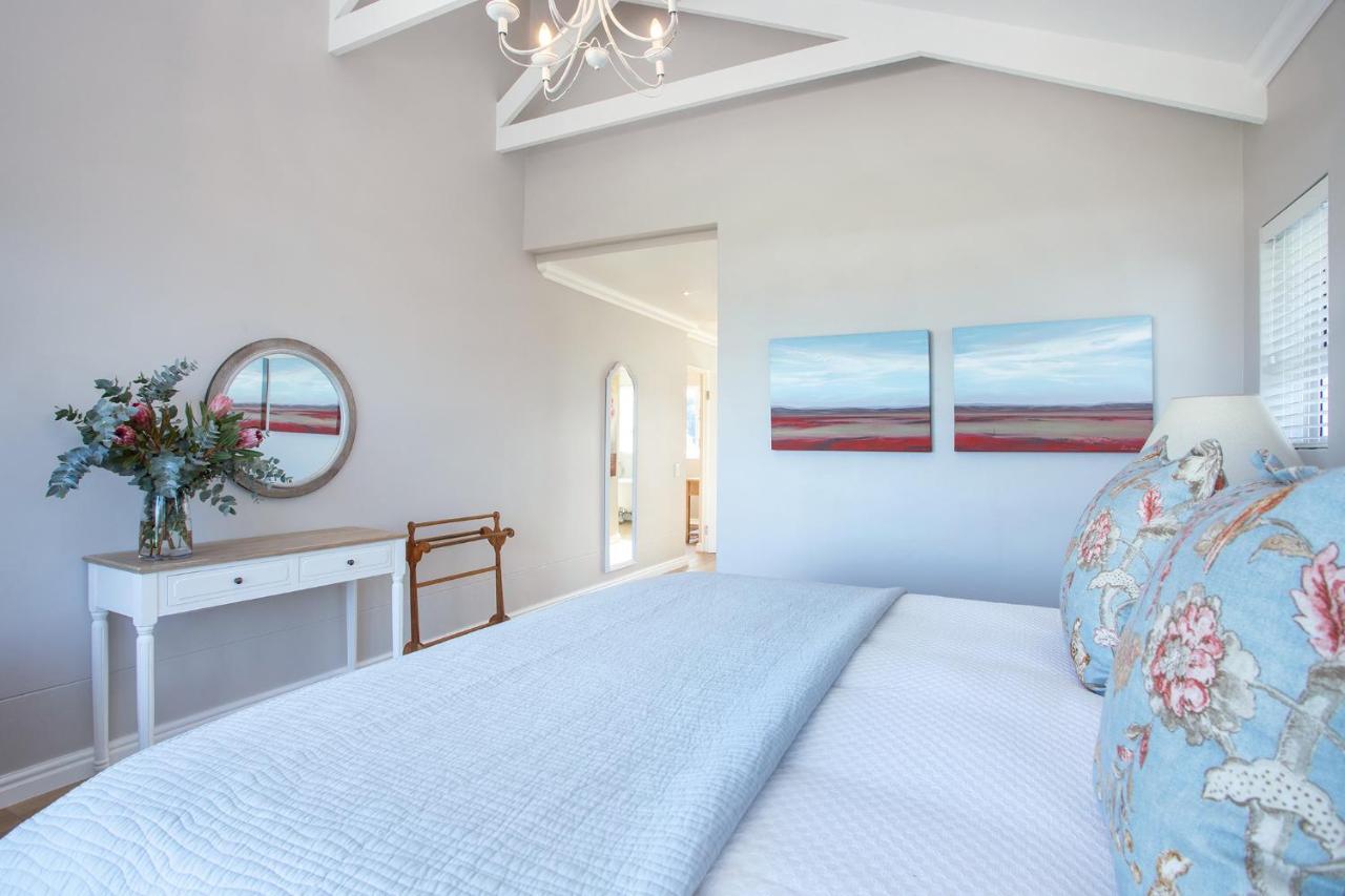 Seapearl Oceanfront Villa And Cottage Hermanus Esterno foto