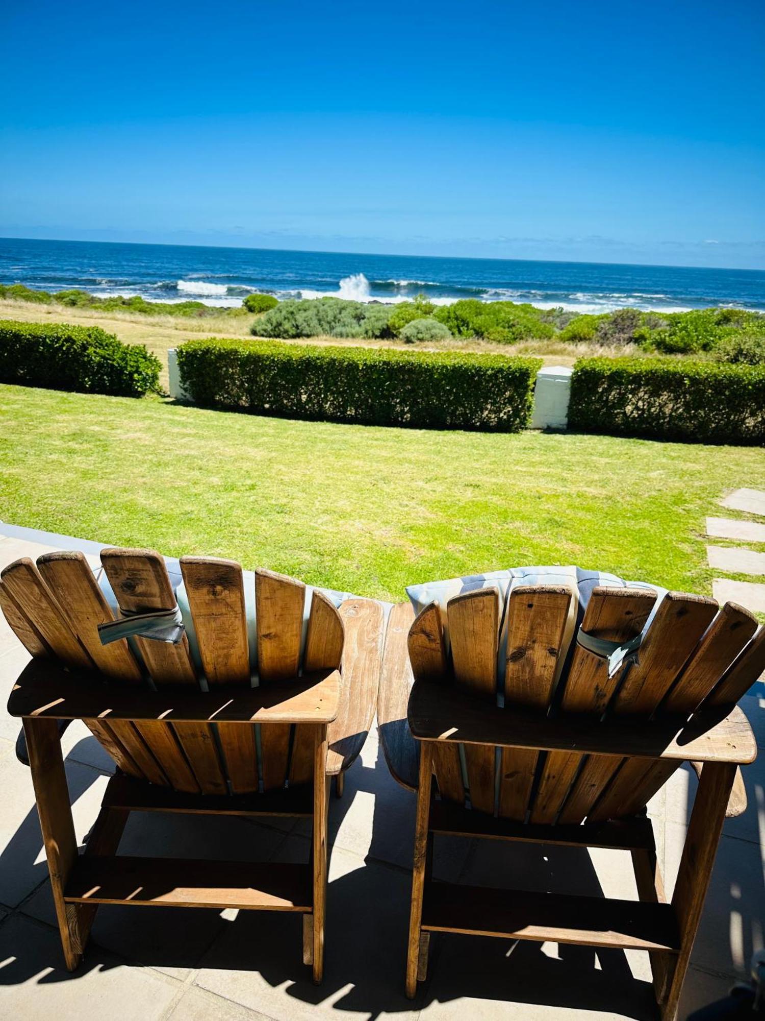 Seapearl Oceanfront Villa And Cottage Hermanus Esterno foto