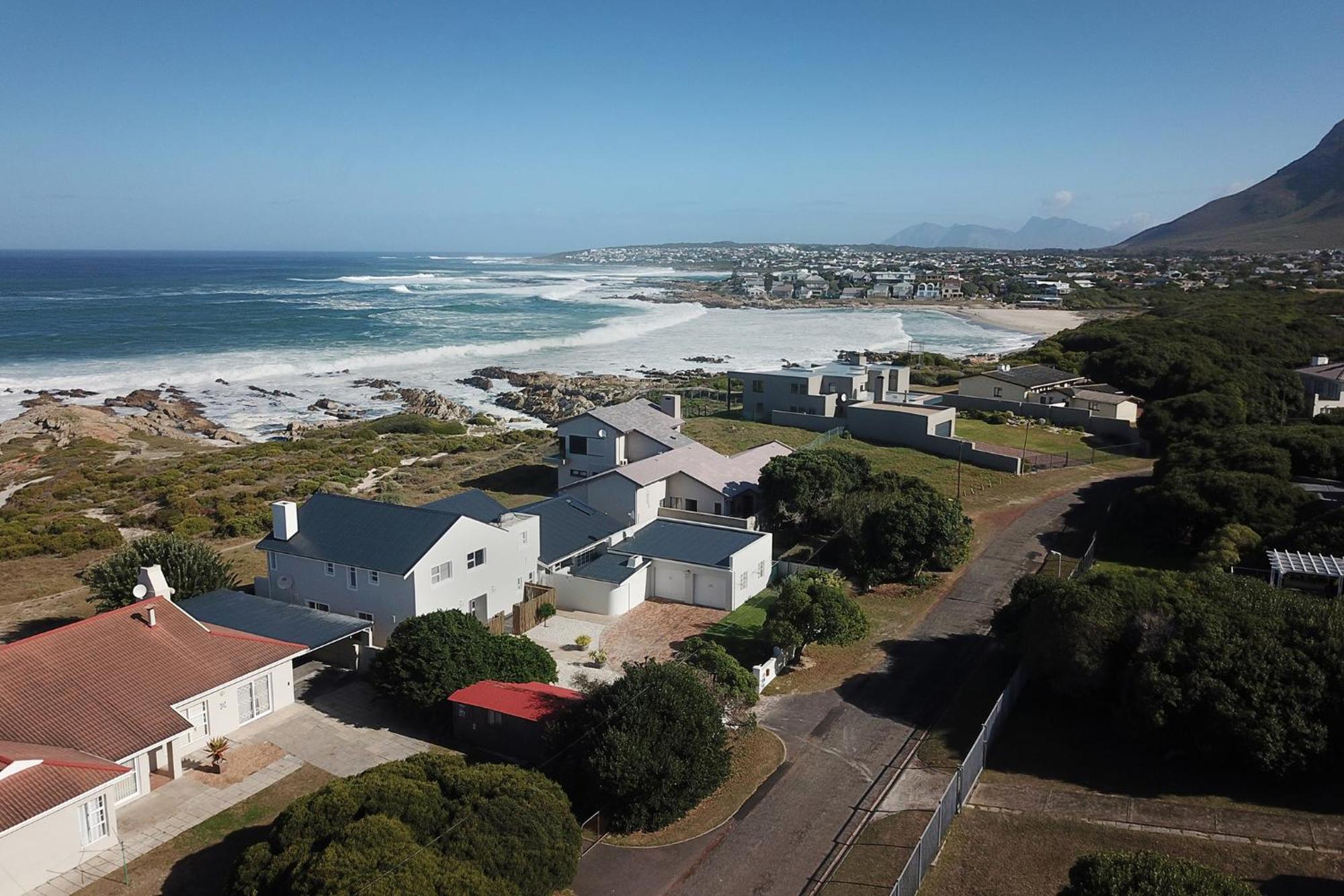 Seapearl Oceanfront Villa And Cottage Hermanus Esterno foto